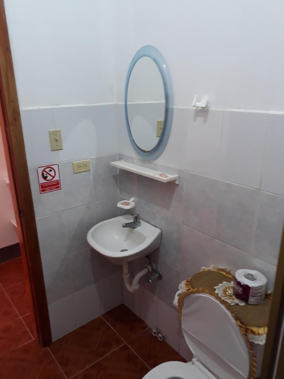 Hospedaje Mother Fanny Puerto Villamil Exterior photo