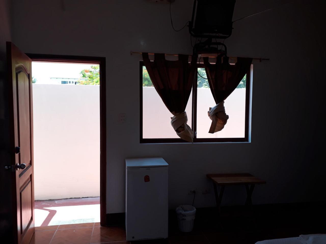 Hospedaje Mother Fanny Puerto Villamil Exterior photo